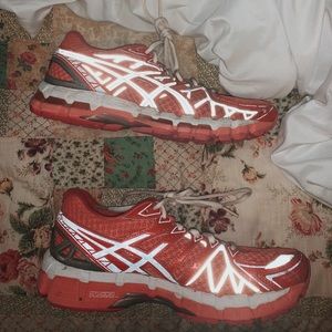 volleyball/ running shoes